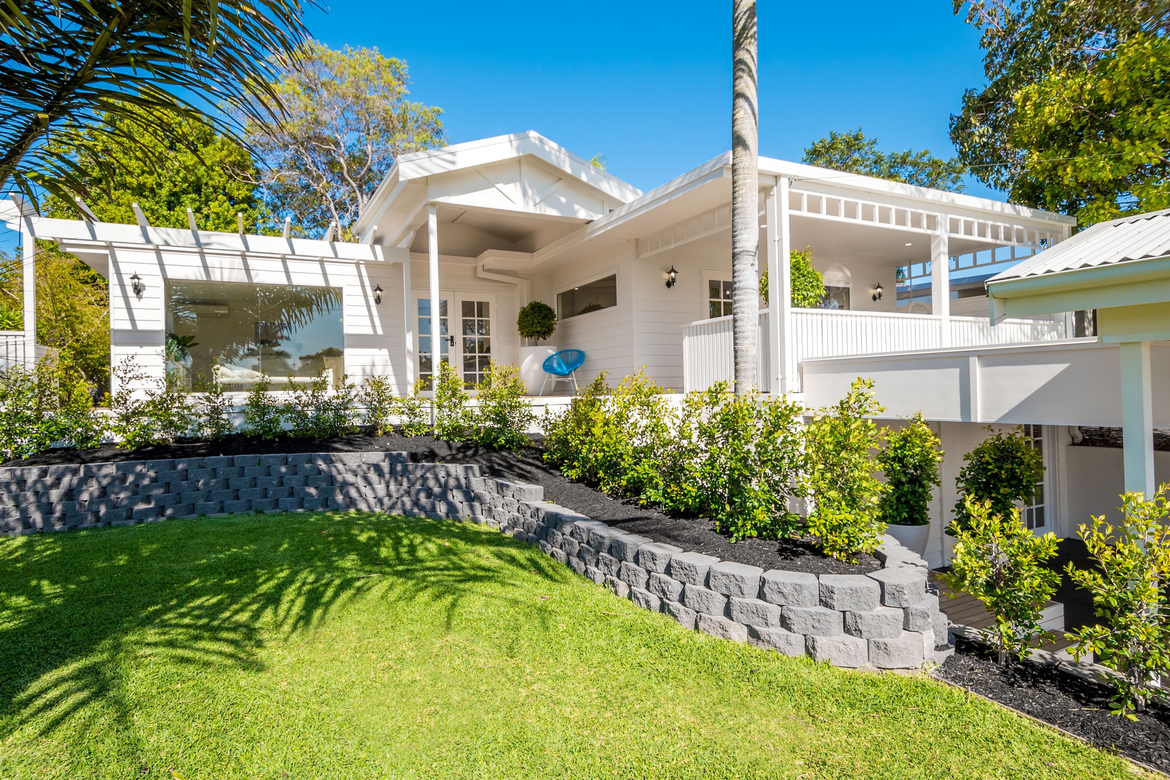 12 Grevillia Avenue, Southport QLD 4215, Southport - Thumbnail 2
