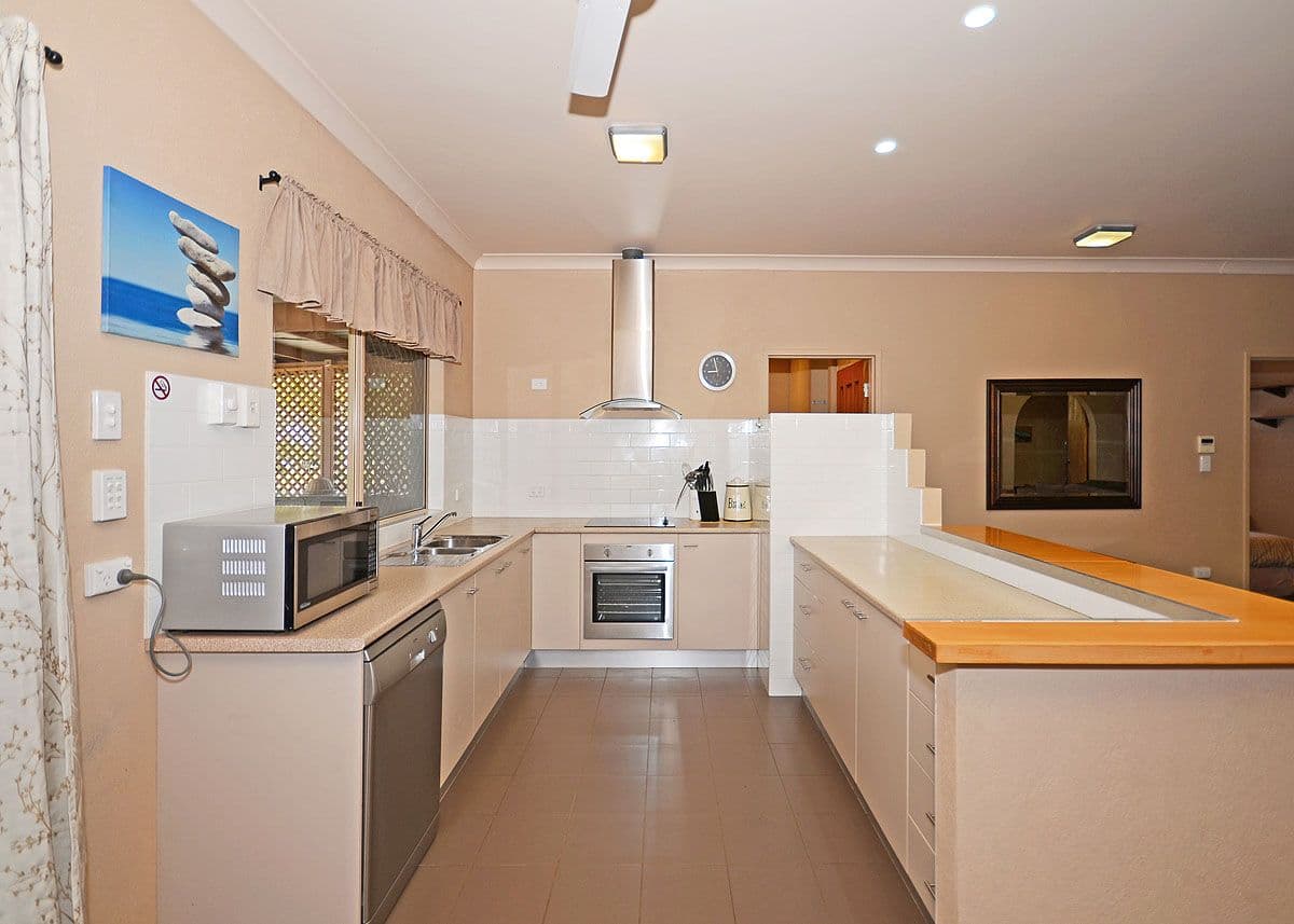 138 Burrum Street, Burrum Heads QLD 4659, Burrum Heads - Thumbnail 6
