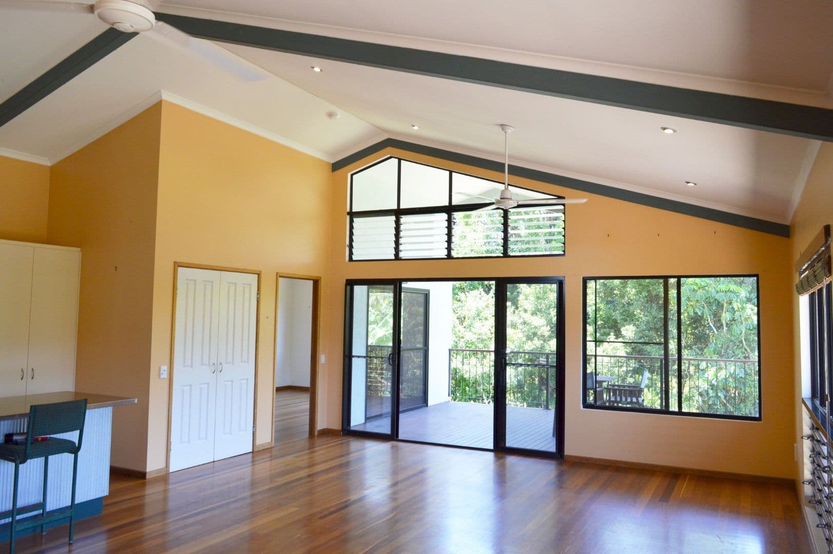 65 Holland Street, Wongaling Beach QLD 4852, Wongaling Beach - Thumbnail 3