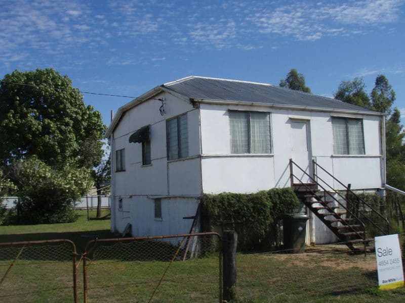 35 King Street, CHARLEVILLE QLD 4470, Charleville - Thumbnail 3