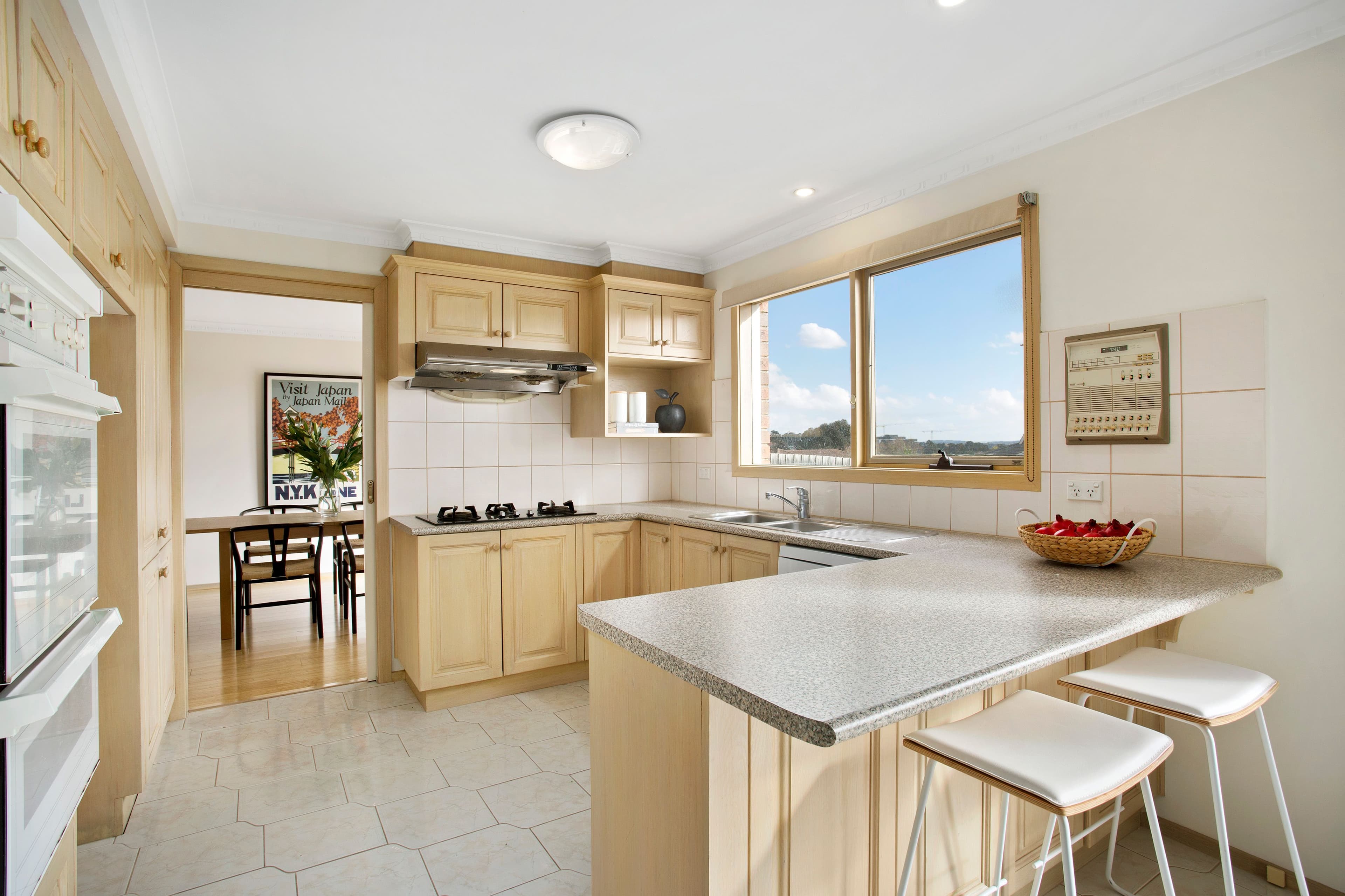 39 Pine Hill Drive, Doncaster East VIC 3109, Doncaster East - Thumbnail 3