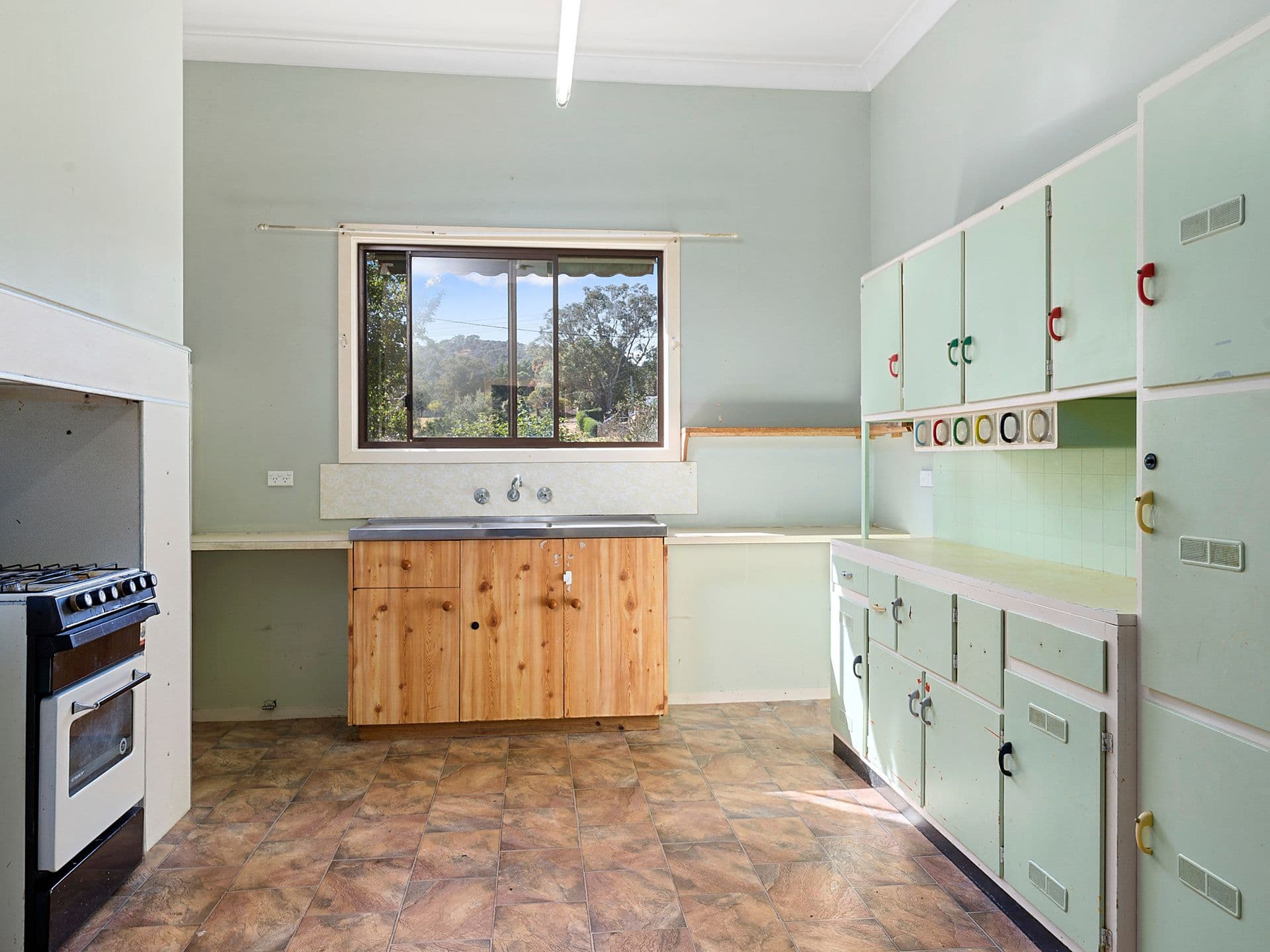 15 Lawrence Street, Camperdown VIC 3260, Camperdown - Thumbnail 3