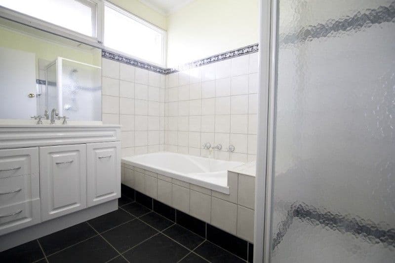 54 Orana Drive, WATSONIA VIC 3087, Watsonia - Thumbnail 2