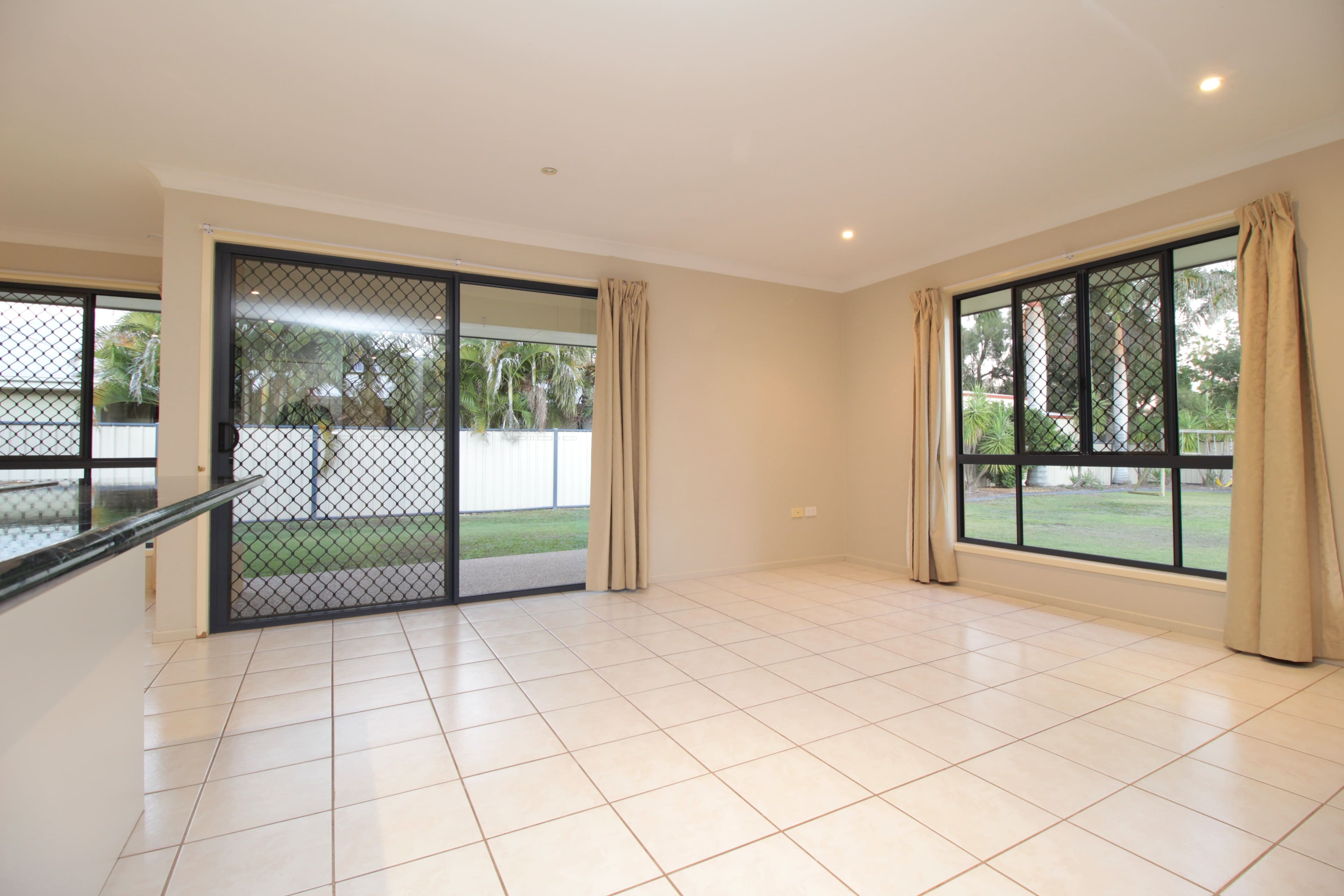 23 Carrington Place, Emerald QLD 4720, Emerald - Thumbnail 6