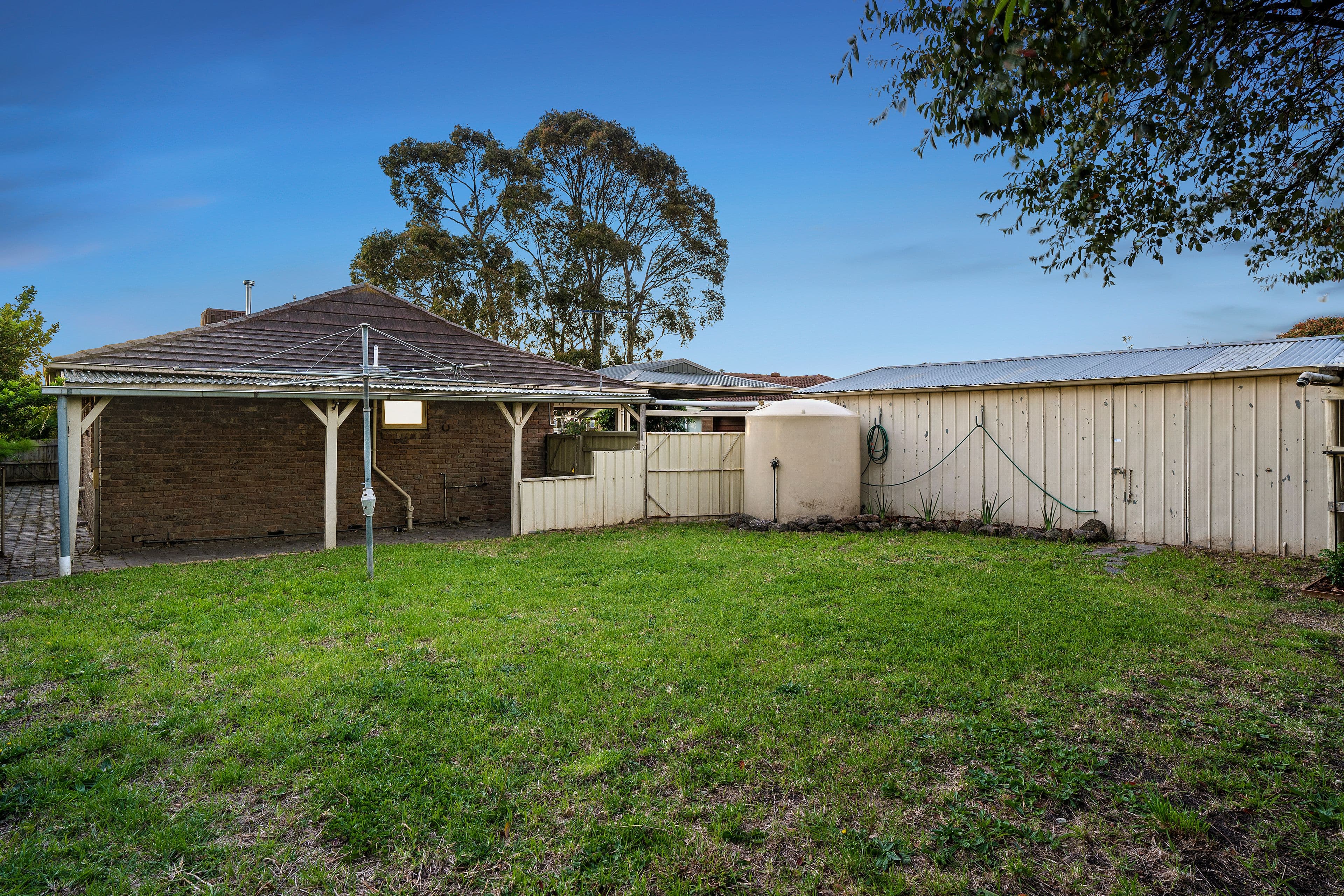 27 Nerissa Street, Ferntree Gully VIC 3156, Ferntree Gully - Thumbnail 2