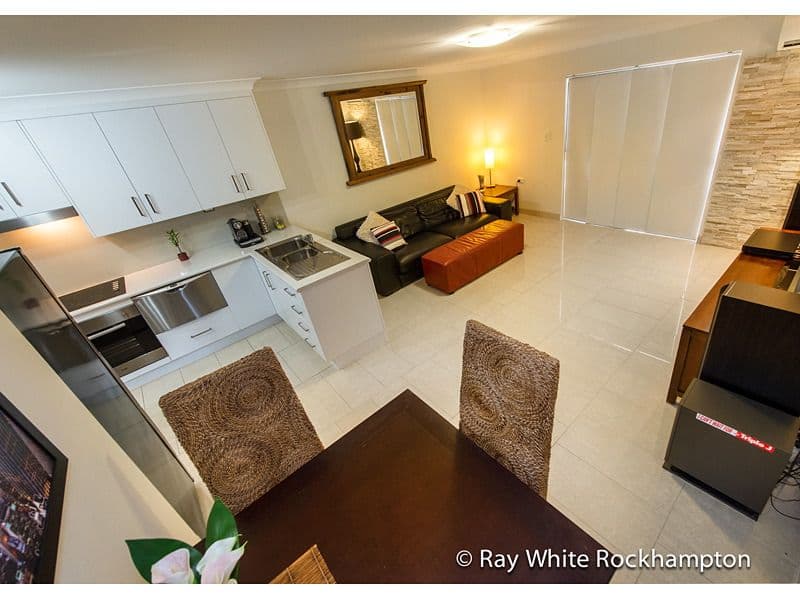 223 Denham Street, THE RANGE QLD 4700, The Range - Thumbnail 4