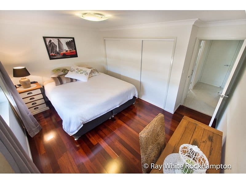 223 Denham Street, THE RANGE QLD 4700, The Range - Thumbnail 8