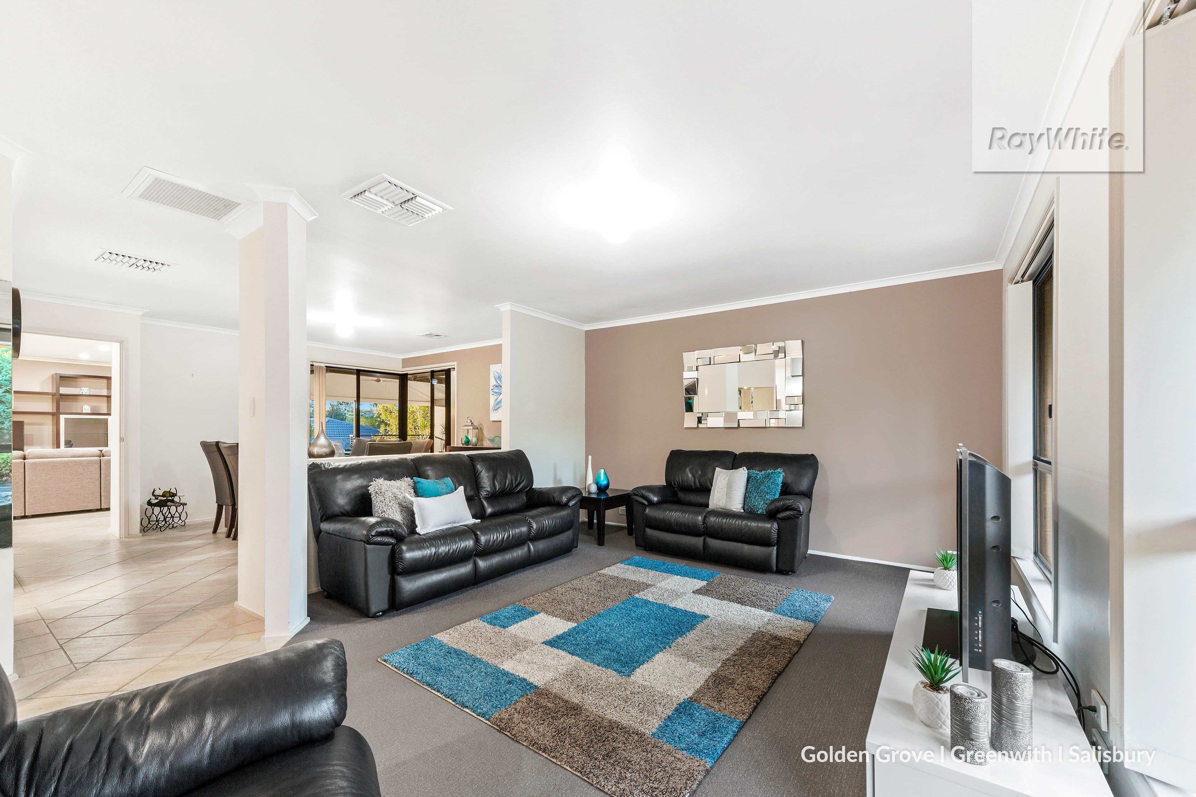 20 Sussex Street, Blackburn North
    
    
      
        637 m2, Blackburn North - Thumbnail 3