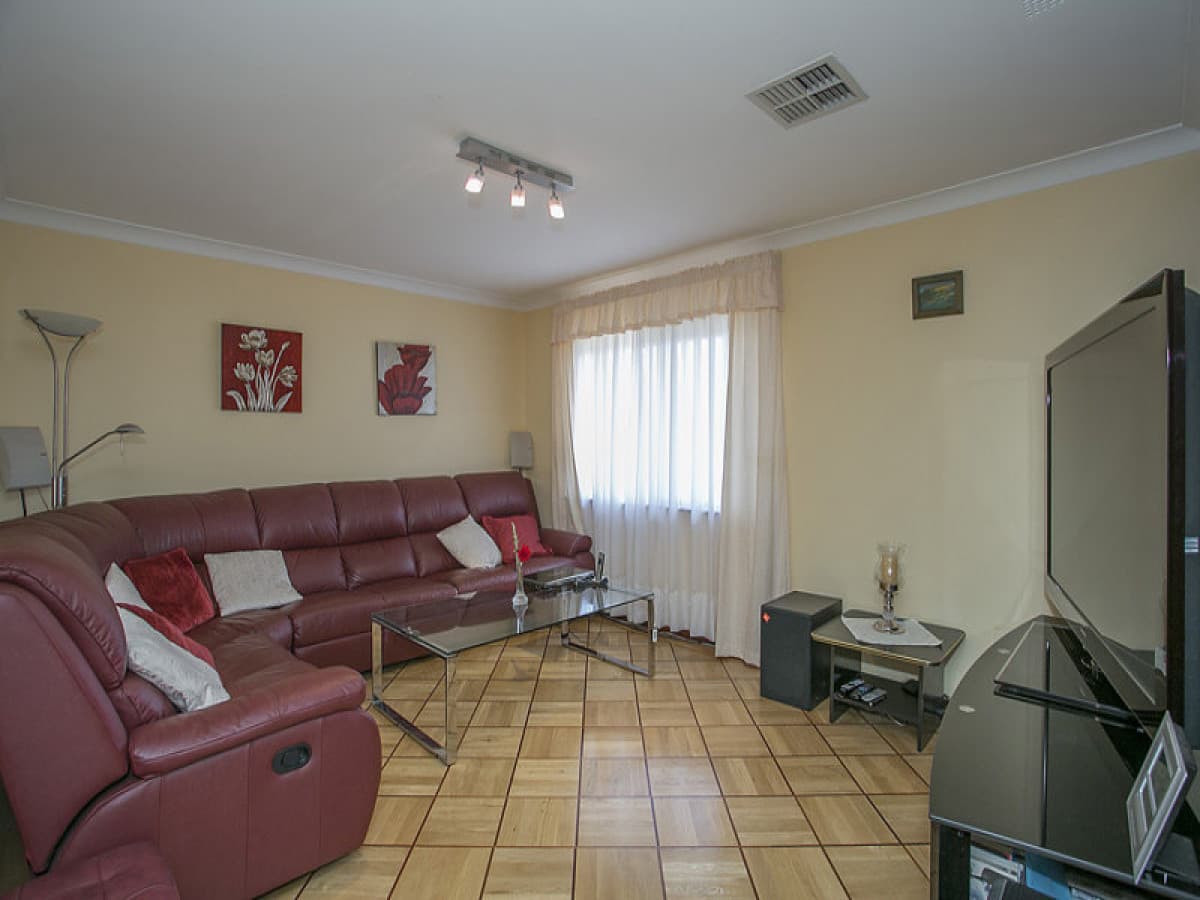 75 Germain Way, LOCKRIDGE, WA, Lockridge - Thumbnail 2