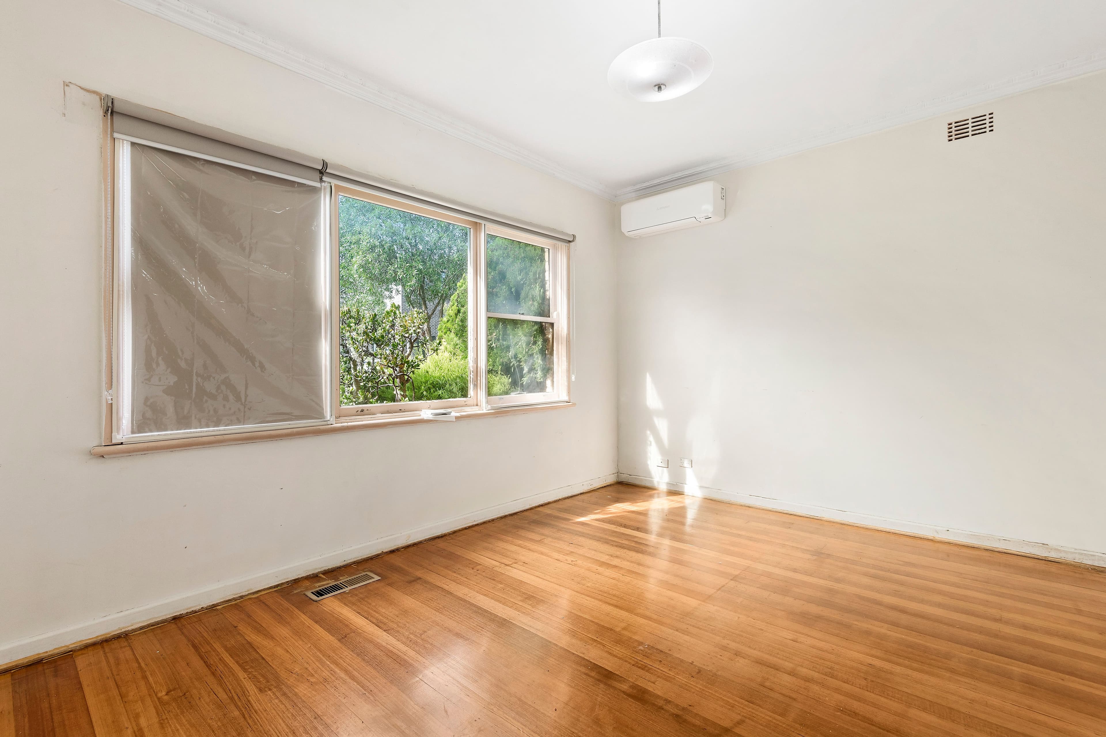 16 Rees Street, Burwood VIC 3125, Burwood - Thumbnail 4