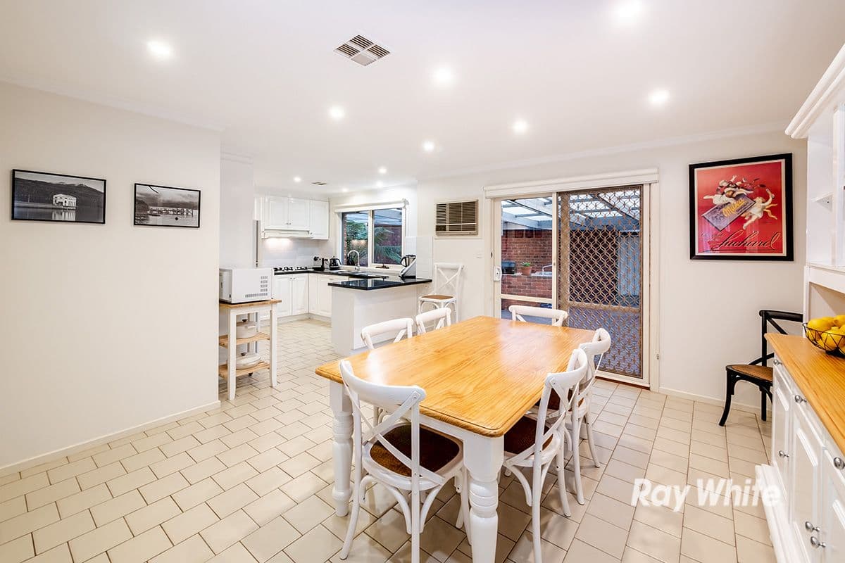 15 Lawless Drive, Cranbourne North VIC 3977, Cranbourne North - Thumbnail 8