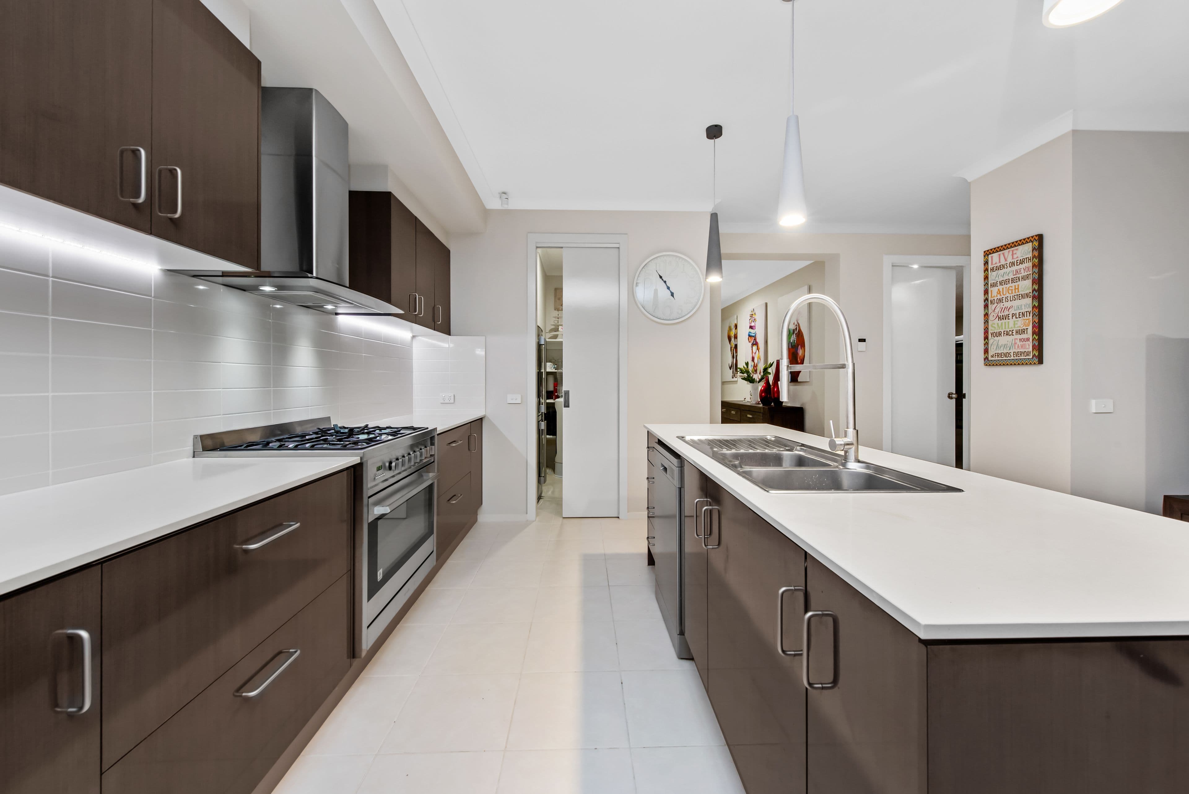 24 Hull Crescent, Pakenham VIC 3810, Pakenham - Thumbnail 4