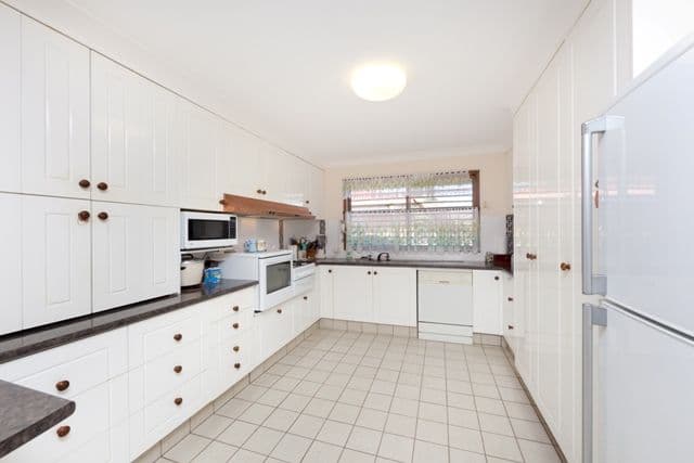 39 Thirteenth Avenue, PALM BEACH QLD 4221, Palm Beach - Thumbnail 3