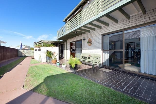39 Thirteenth Avenue, PALM BEACH QLD 4221, Palm Beach - Thumbnail 5
