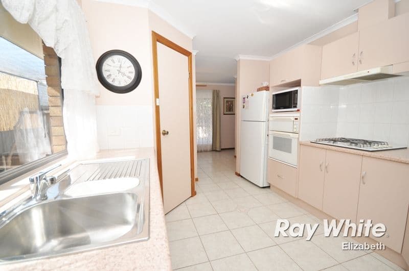 70 Quondong Avenue, PARAFIELD GARDENS SA 5107, Parafield Gardens - Thumbnail 6