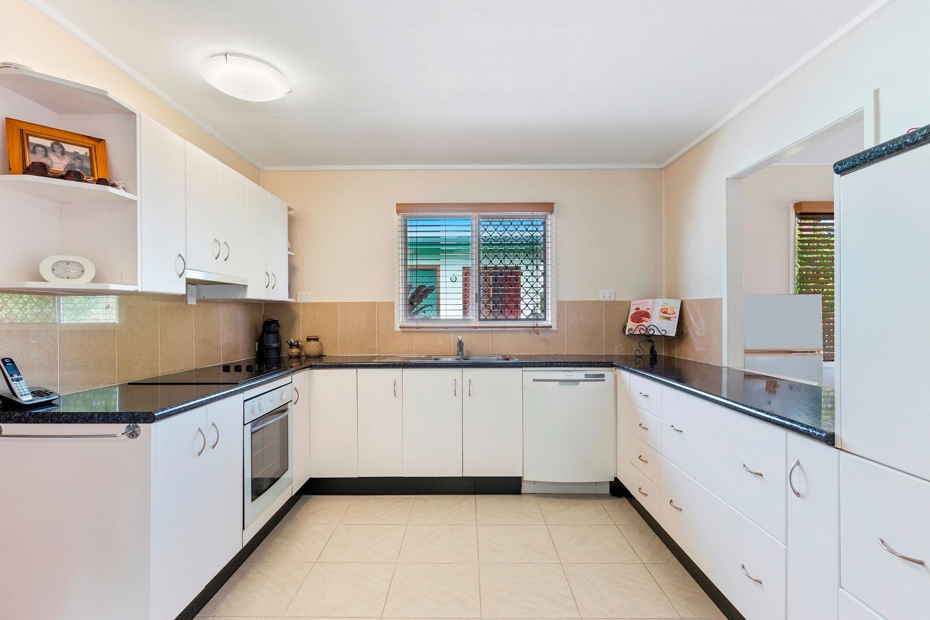 25 Horrie Twiner Street, Keppel Sands QLD 4702, Keppel Sands - Thumbnail 6