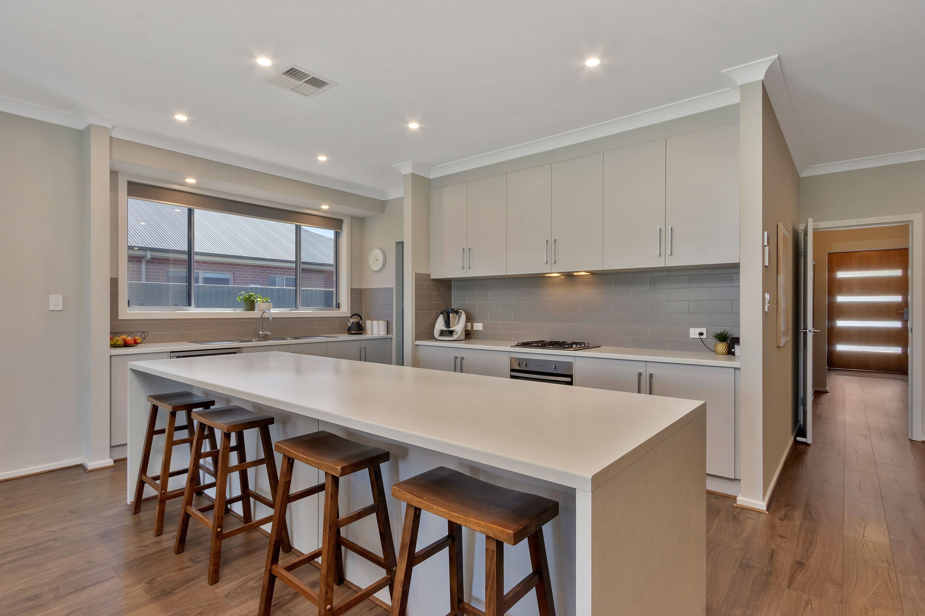 83 The Parkway, Nuriootpa SA 5355, Nuriootpa - Thumbnail 2