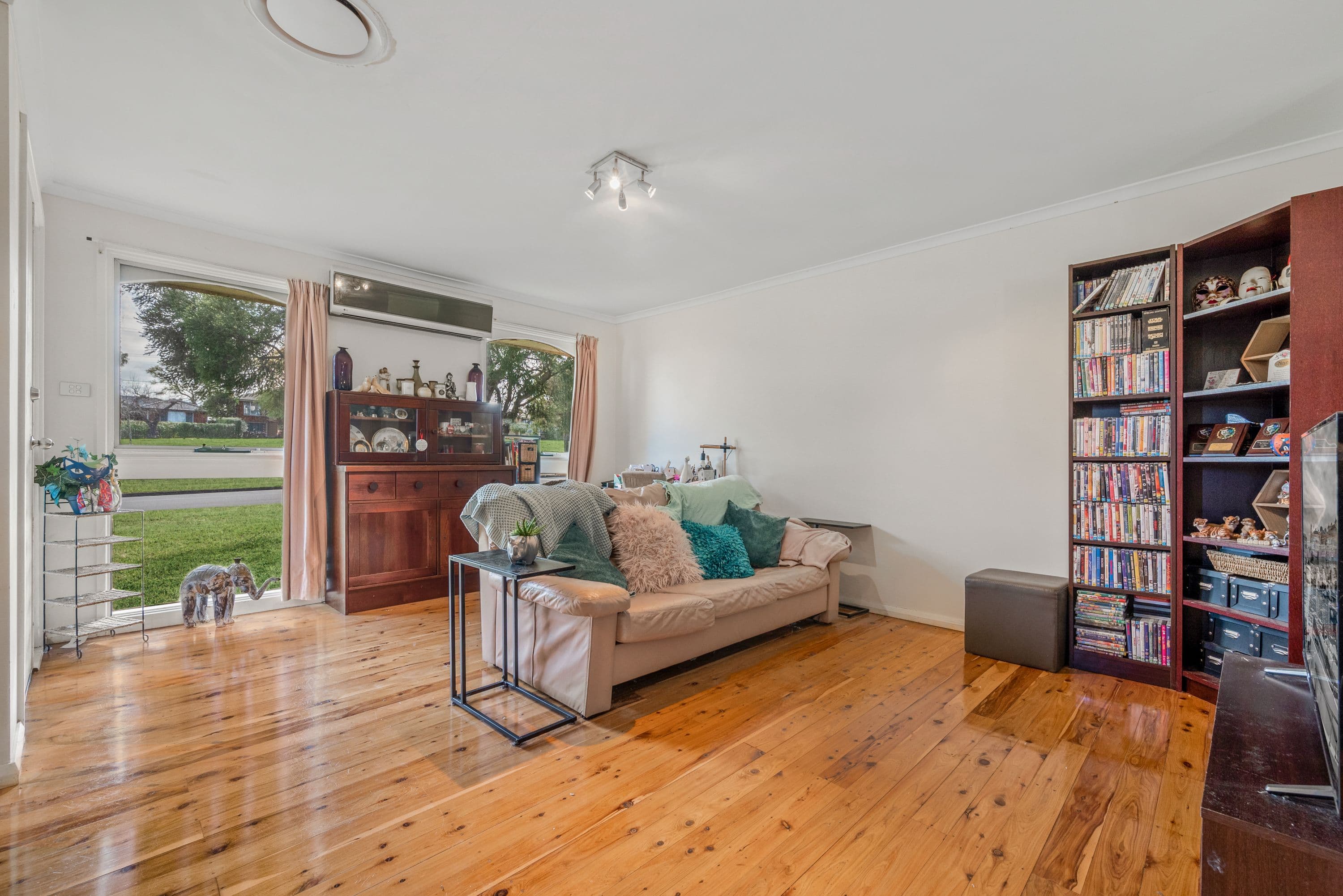 28 Oberon Crescent, South Penrith NSW 2750, South Penrith - Thumbnail 4
