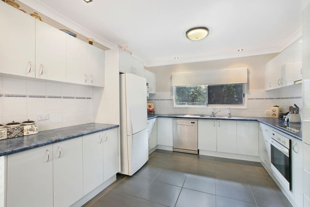 13 Bay Breeze Avenue, THORNLANDS QLD 4164, Thornlands - Thumbnail 5