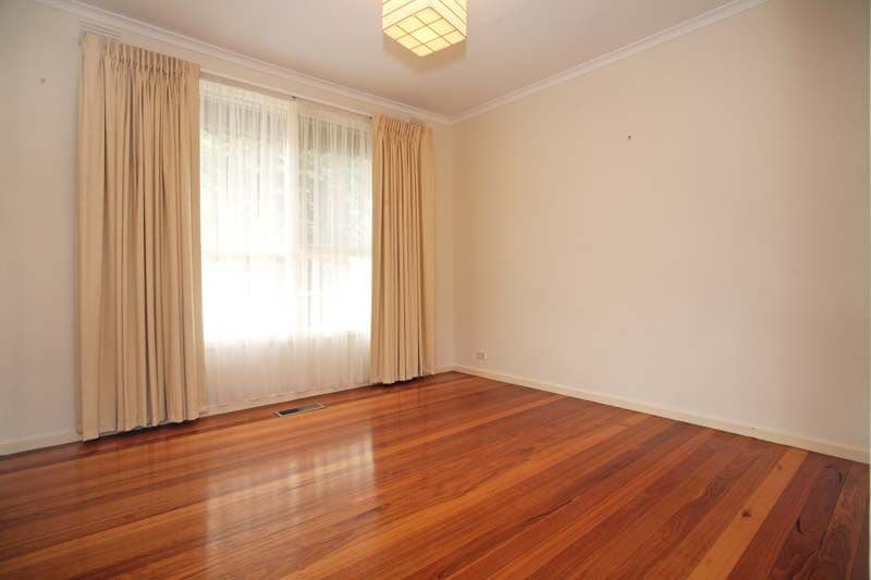 22  Tereva Crescent, WHEELERS HILL VIC 3150, Wheelers Hill - Thumbnail 2