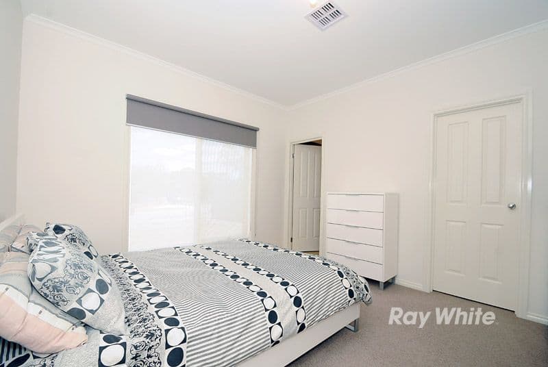 36 Kathryn Road, Knoxfield VIC 3180, Knoxfield - Thumbnail 4