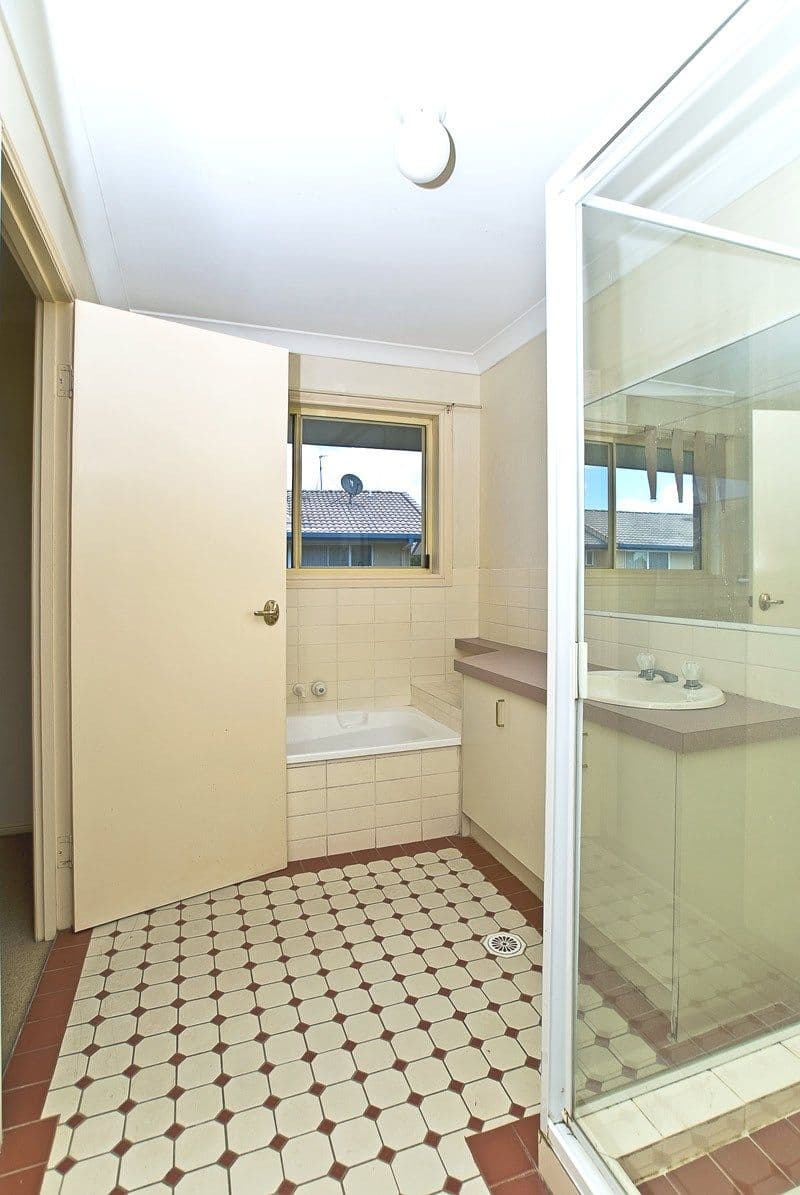 23 Tristan Court, BENOWA QLD 4217, Benowa - Thumbnail 5