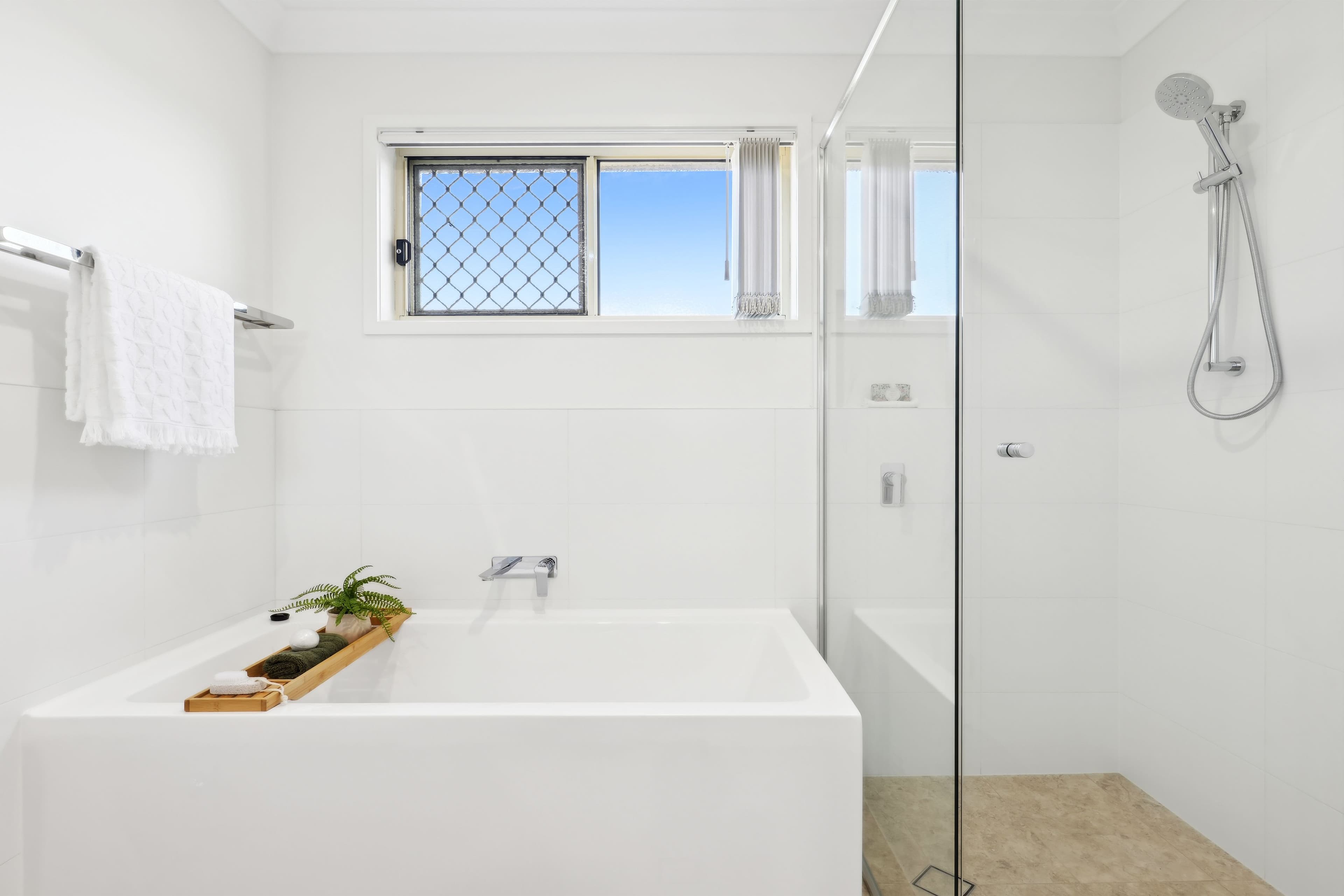 29 Bedivere Drive, Ormeau QLD 4208, Ormeau - Thumbnail 3
