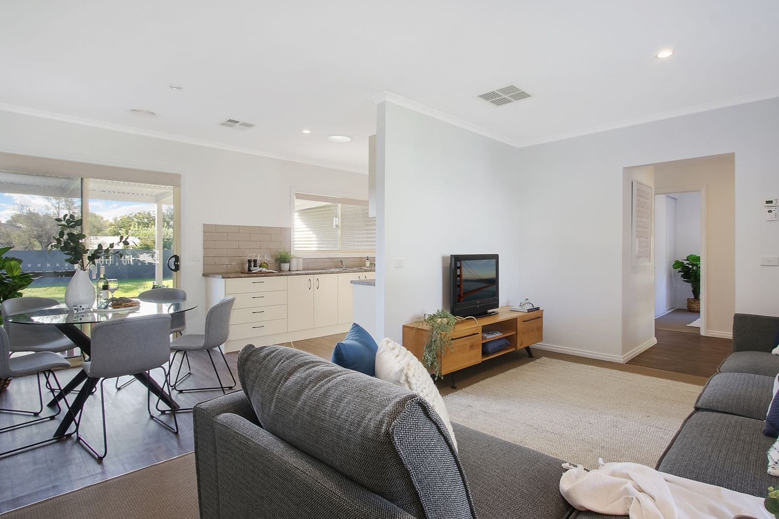 931 Carcoola Street, North Albury NSW 2640, North Albury - Thumbnail 5