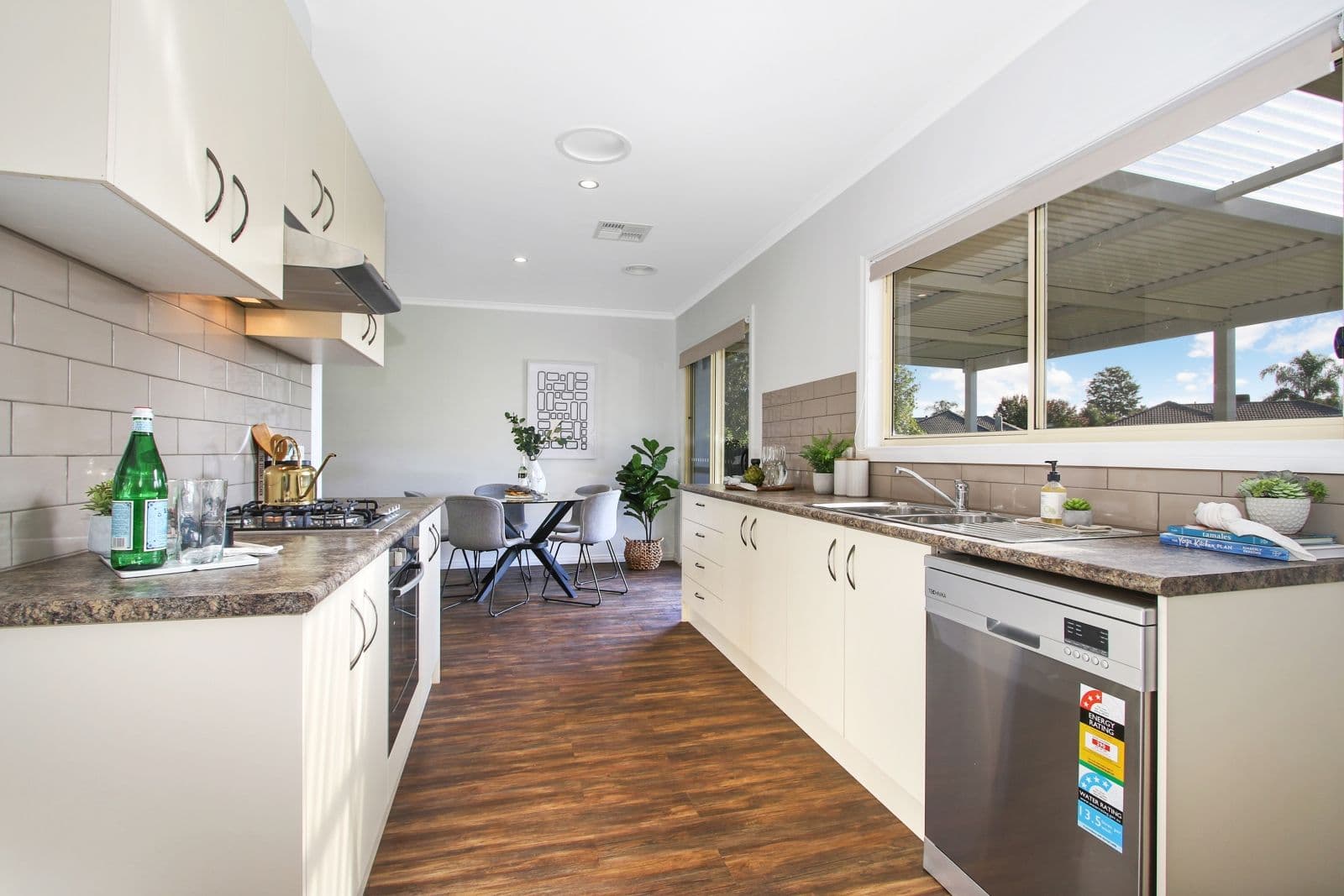 931 Carcoola Street, North Albury NSW 2640, North Albury - Thumbnail 6