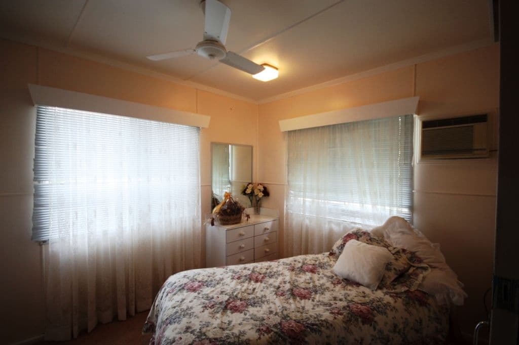 23 Bowling Green Street, BRANDON QLD 4808, Brandon - Thumbnail 5