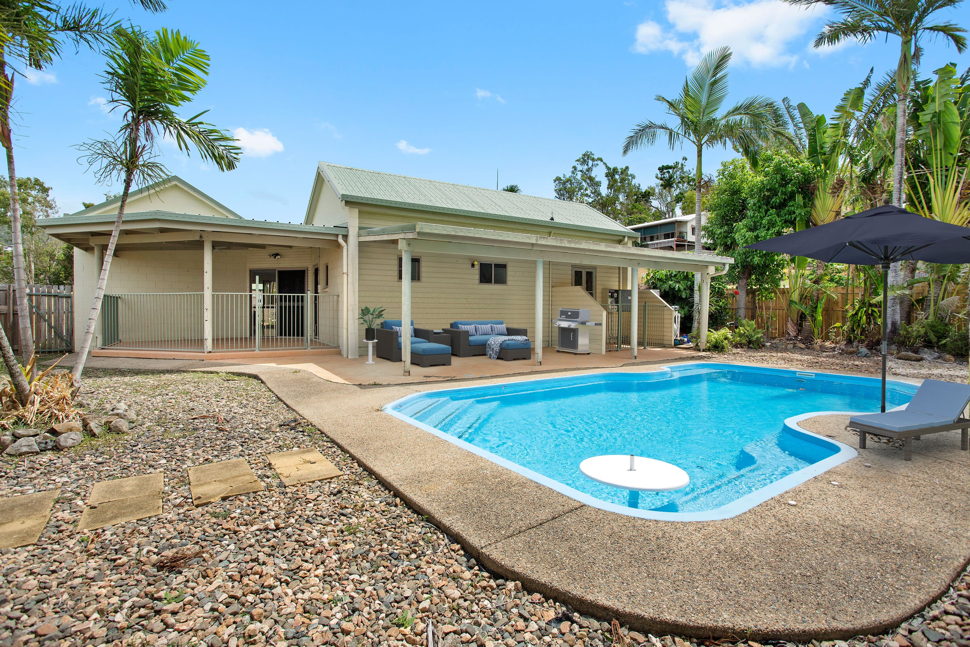 3 Grace Avenue, Cannonvale QLD 4802, Cannonvale - Image 1