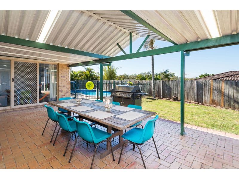 16 Hurlstone Street, Wishart QLD 4122, Wishart - Thumbnail 3