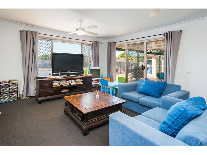 16 Hurlstone Street, Wishart QLD 4122, Wishart - Thumbnail 7