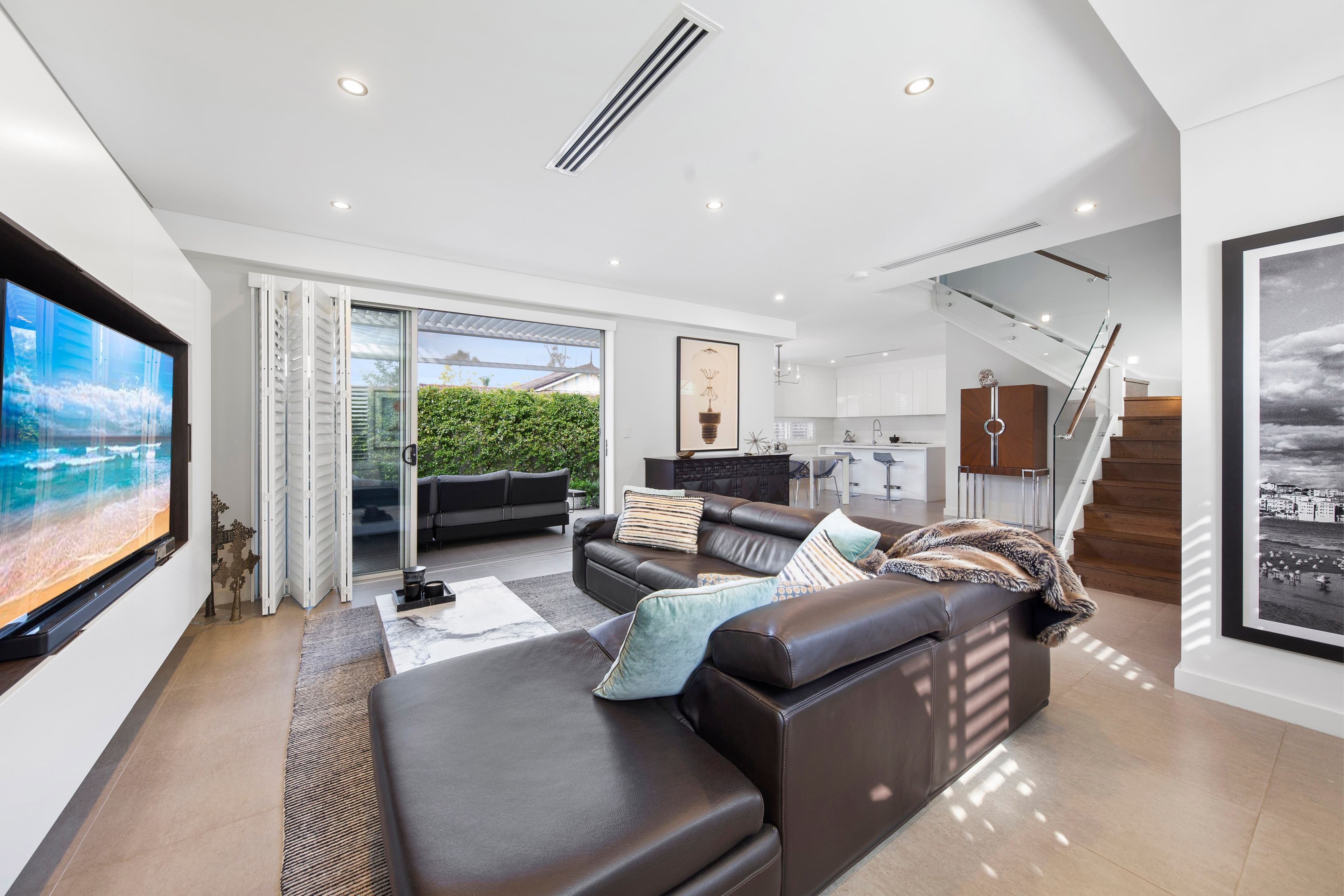 16-18 Dianella Street, Caringbah NSW 2229, Caringbah - Thumbnail 2