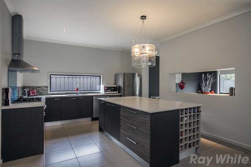 25 Perry Street, Mernda VIC 3754, Mernda - Thumbnail 2