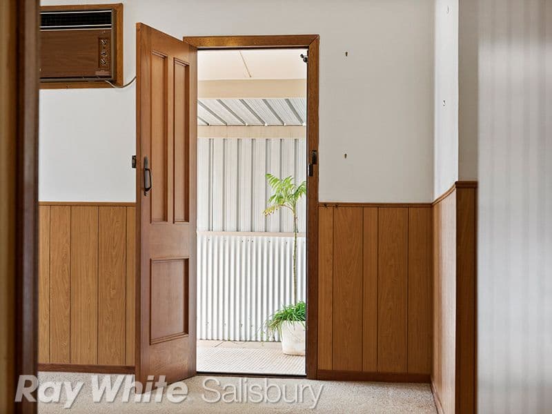 18 Whitsbury Road, Elizabeth North SA 5113, Elizabeth North - Thumbnail 2