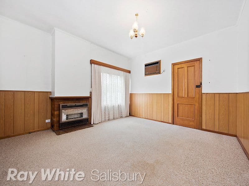 18 Whitsbury Road, Elizabeth North SA 5113, Elizabeth North - Thumbnail 3