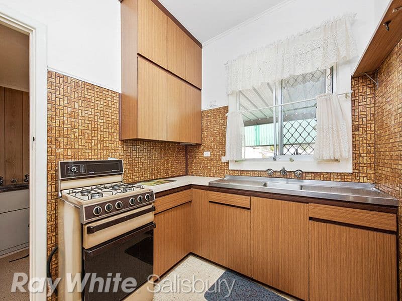 18 Whitsbury Road, Elizabeth North SA 5113, Elizabeth North - Thumbnail 6