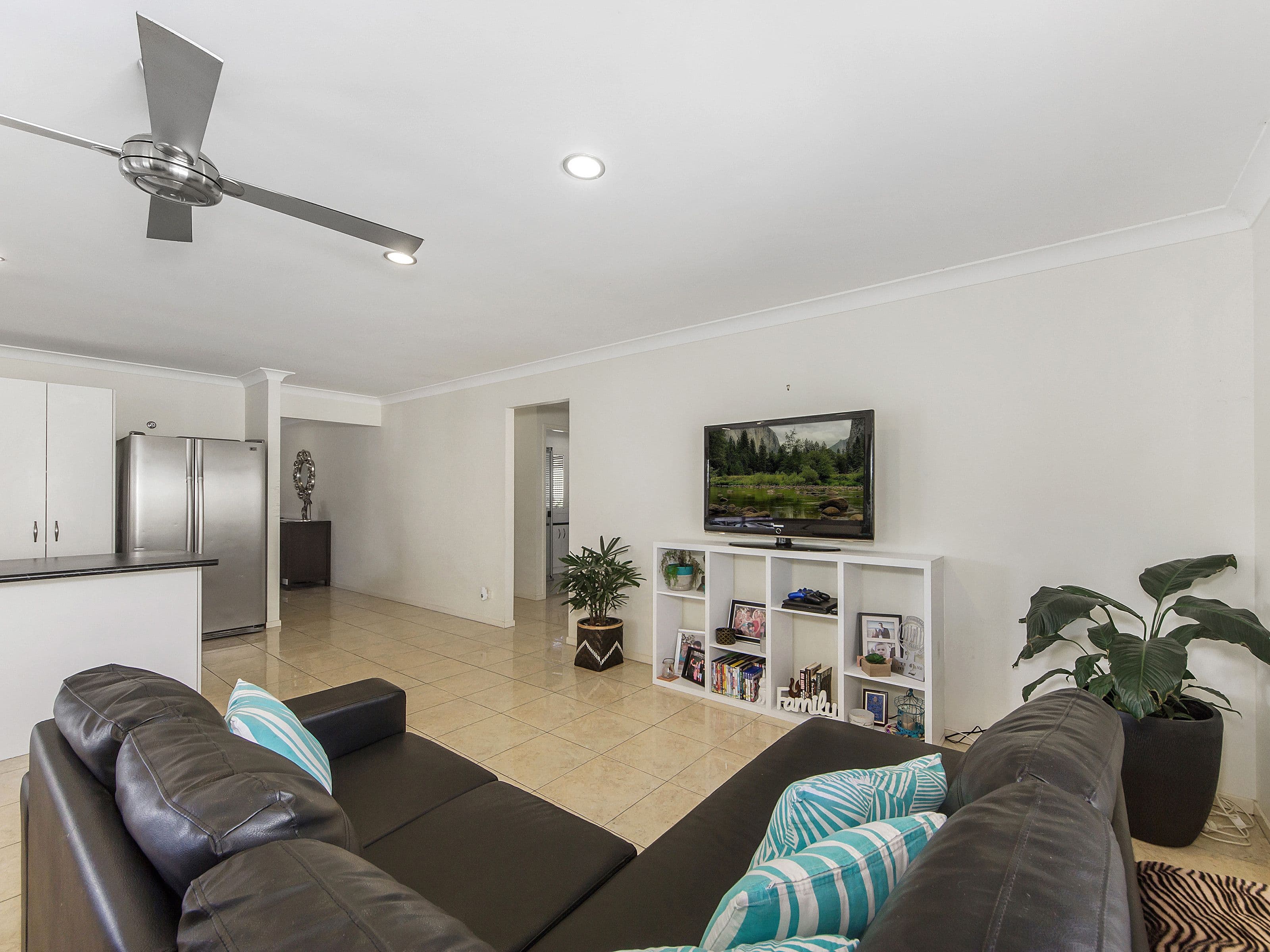 4 Dovetail Court, Upper Coomera QLD 4209, Upper Coomera - Thumbnail 8