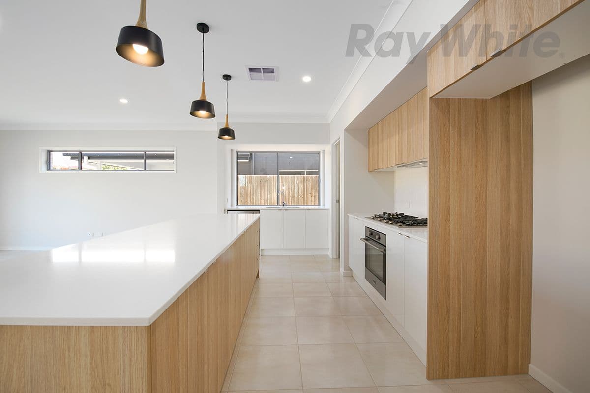 12 Petrina Street, Eight Mile Plains QLD 4113, Eight Mile Plains - Thumbnail 2