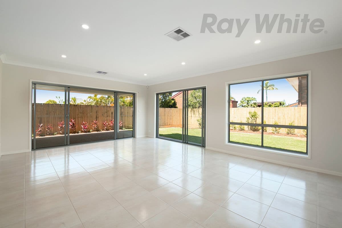 12 Petrina Street, Eight Mile Plains QLD 4113, Eight Mile Plains - Thumbnail 3
