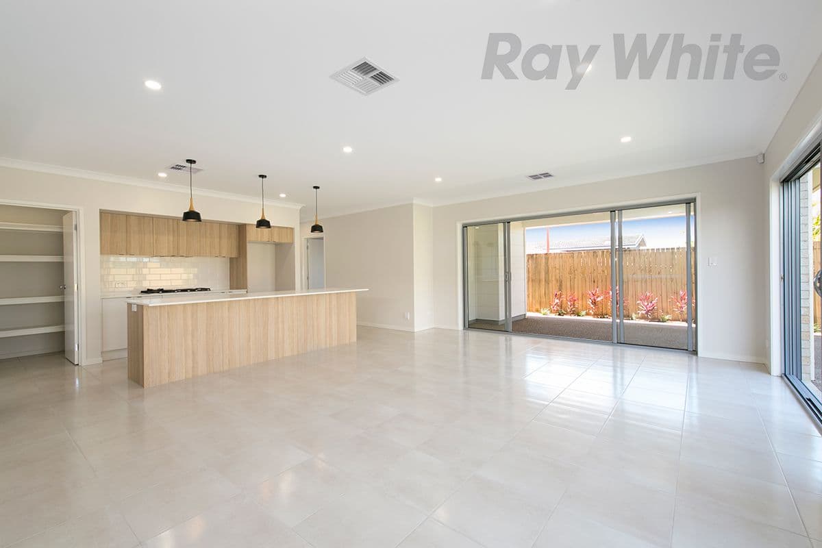 12 Petrina Street, Eight Mile Plains QLD 4113, Eight Mile Plains - Thumbnail 4