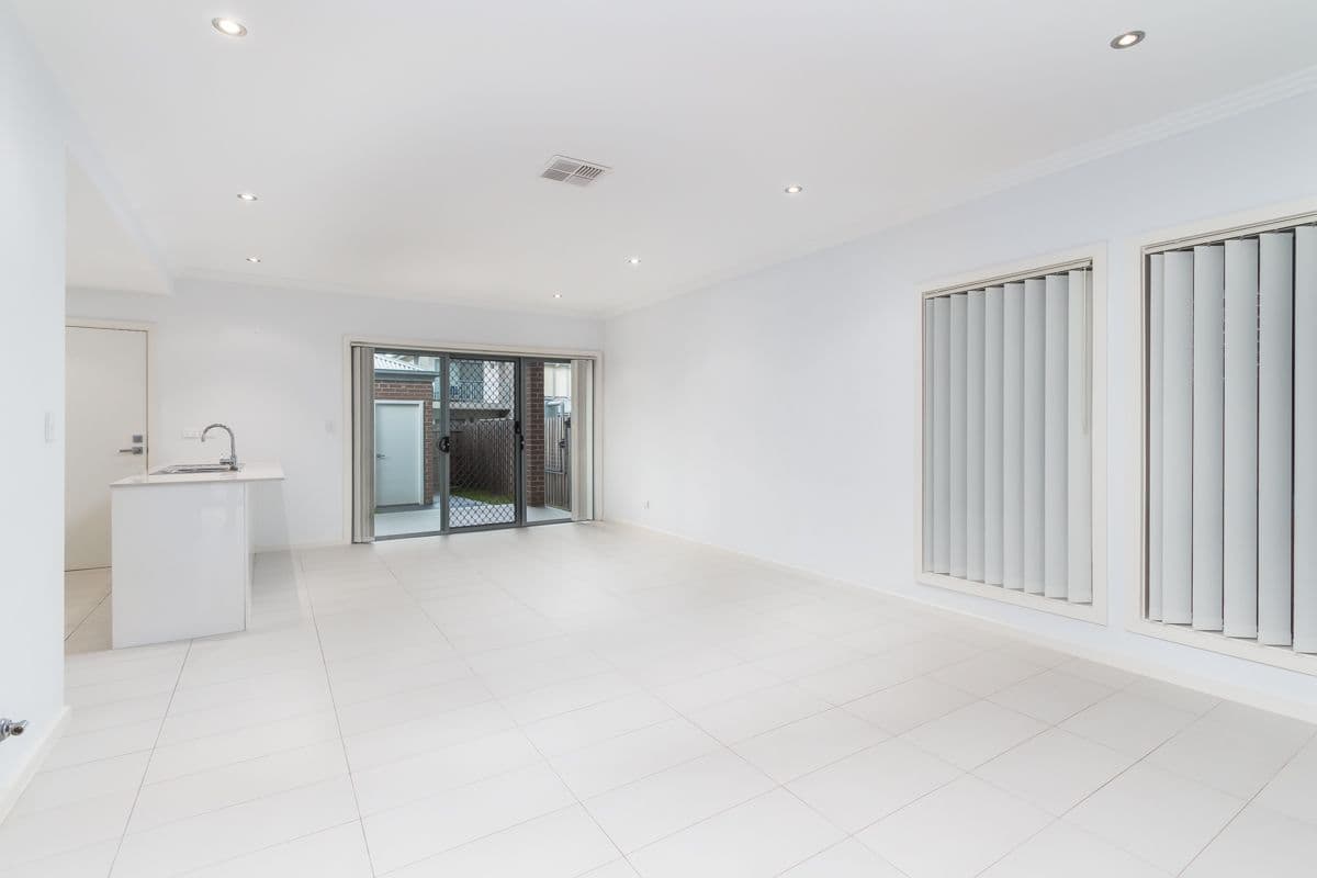 82 Lakeview Drive, Cranebrook - Thumbnail 3