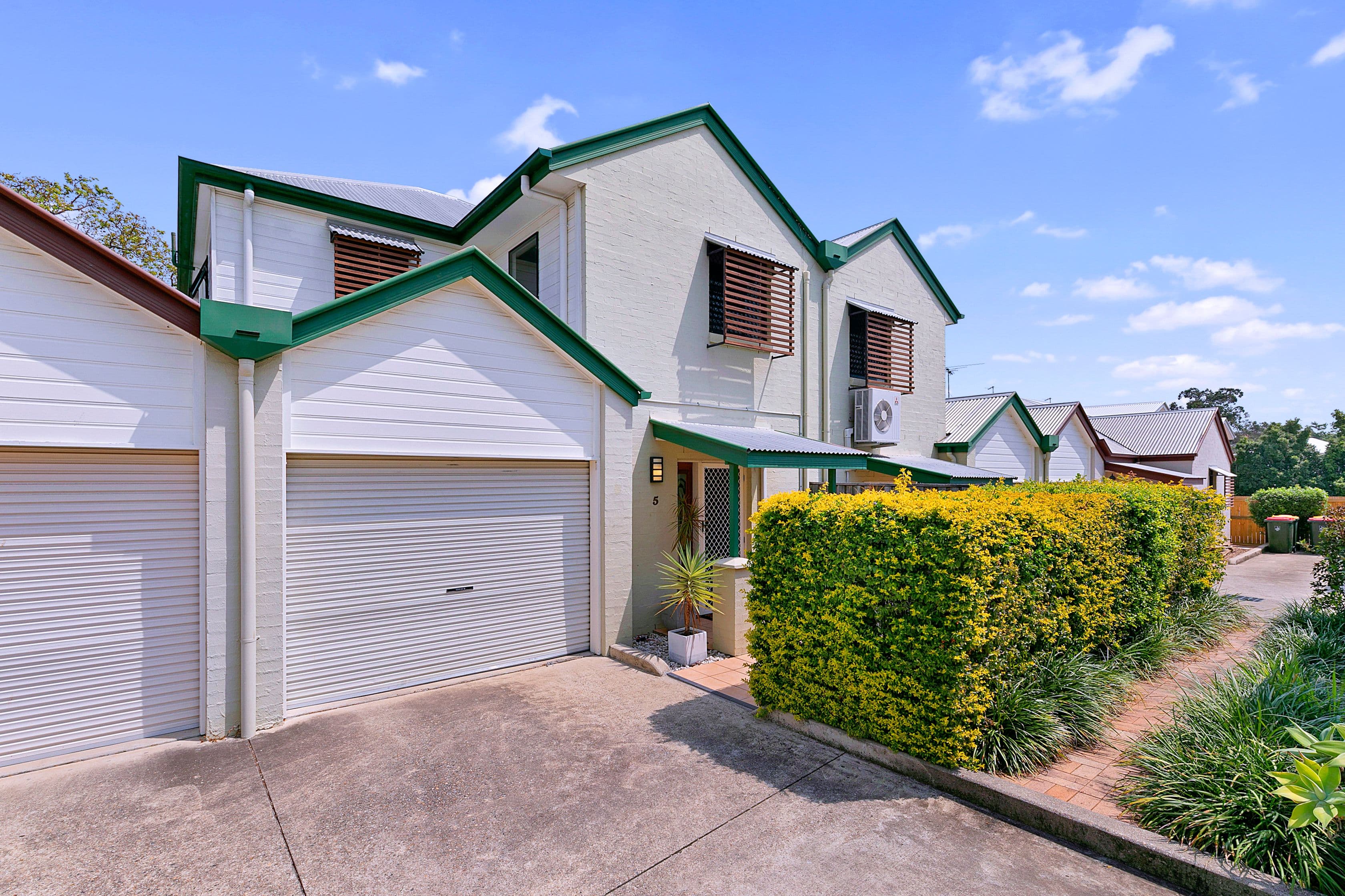 12/7, Dolls Point - Image 1