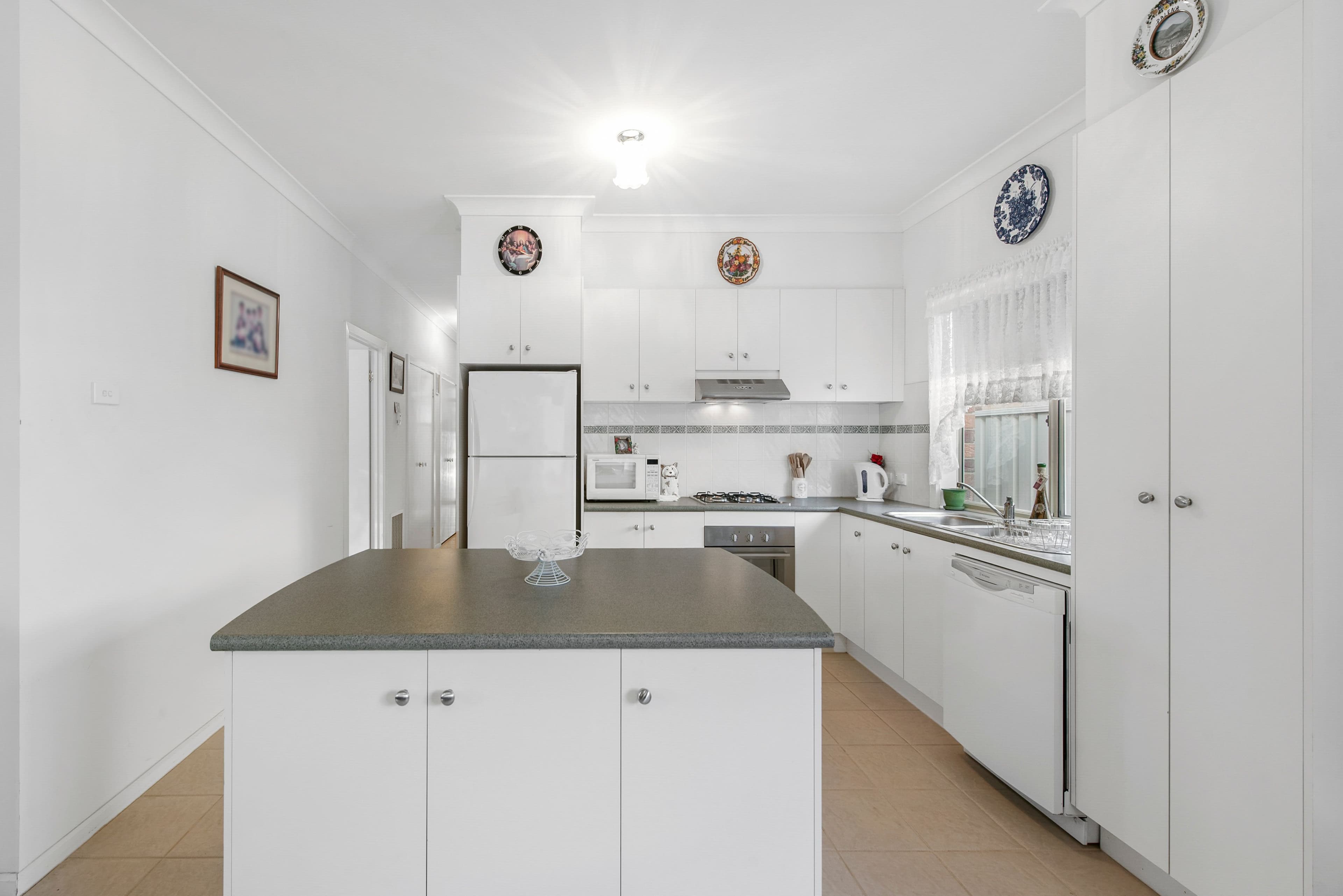 3 Mersey Lane, Caroline Springs VIC 3023, Caroline Springs - Thumbnail 2