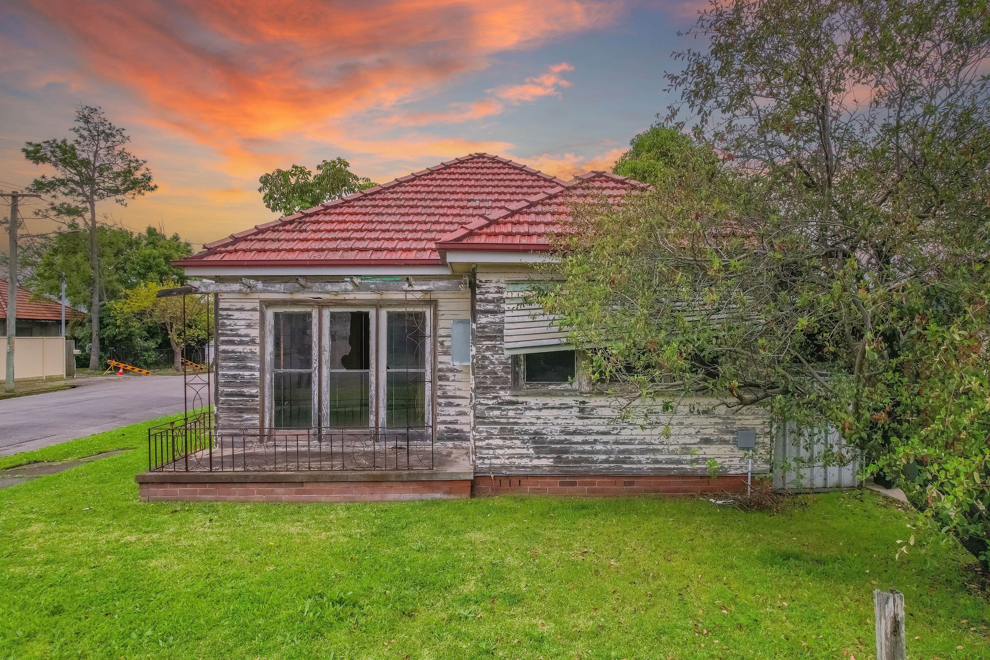 82 Roe Street, Mayfield NSW 2304, Mayfield - Thumbnail 2