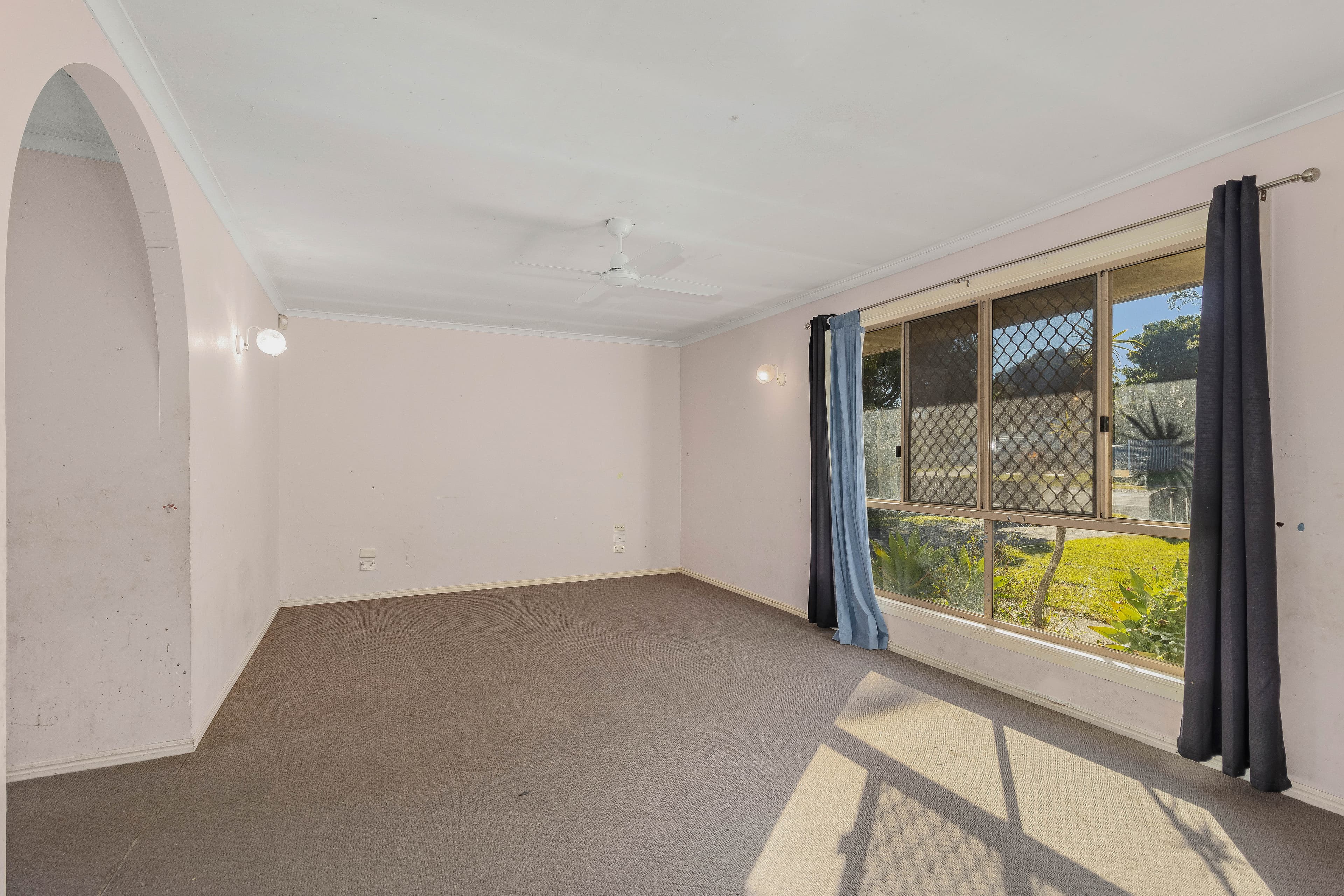 39 Honeysuckle Avenue, Kawungan QLD 4655, Kawungan - Thumbnail 2