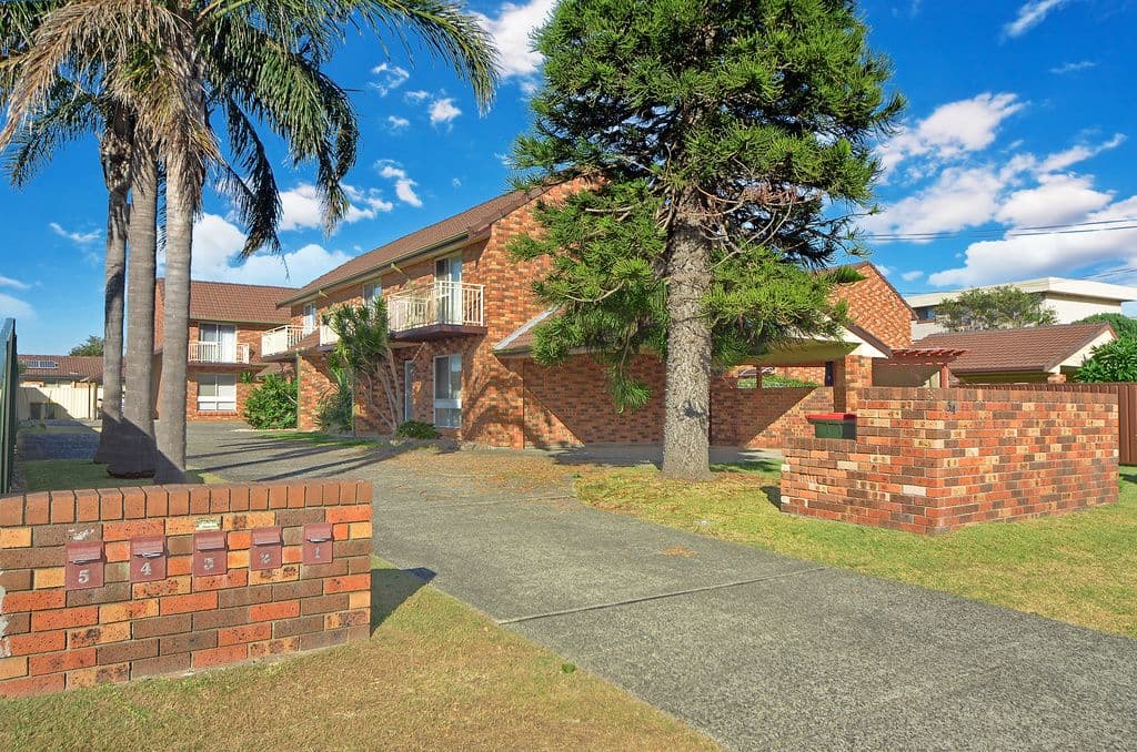 54 Peterborough Avenue, Lake Illawarra NSW 2528, Lake Illawarra - Thumbnail 2