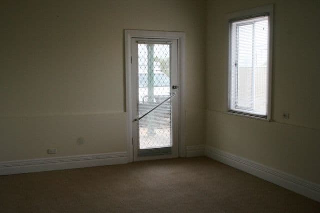 28 Fifth Street, CLEVE SA 5640, Cleve - Thumbnail 2