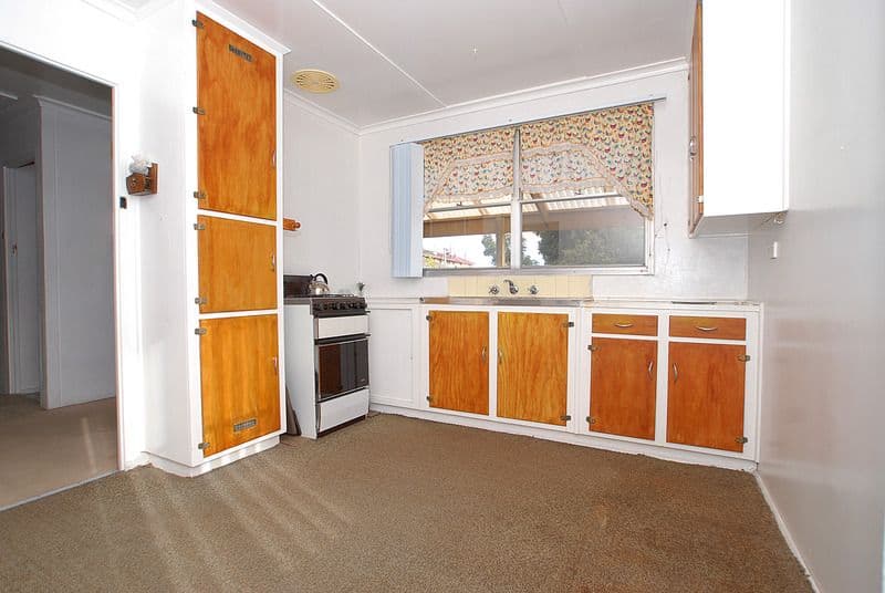 1 Liquidamber Street, DOVETON VIC 3177, Doveton - Thumbnail 4